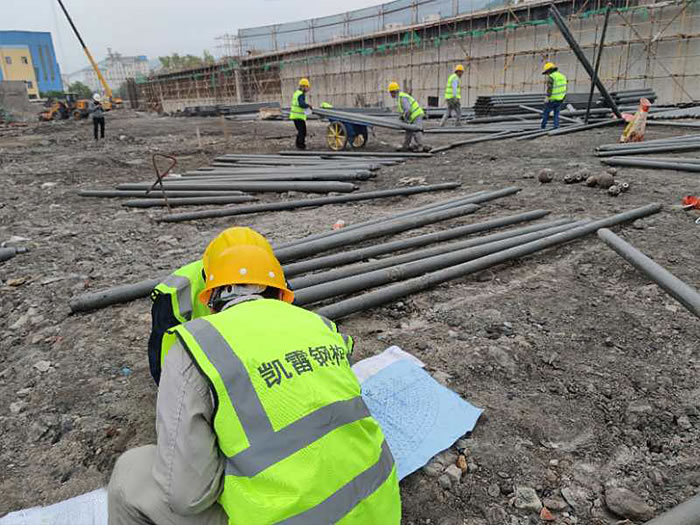 酒泉螺栓球网架结构